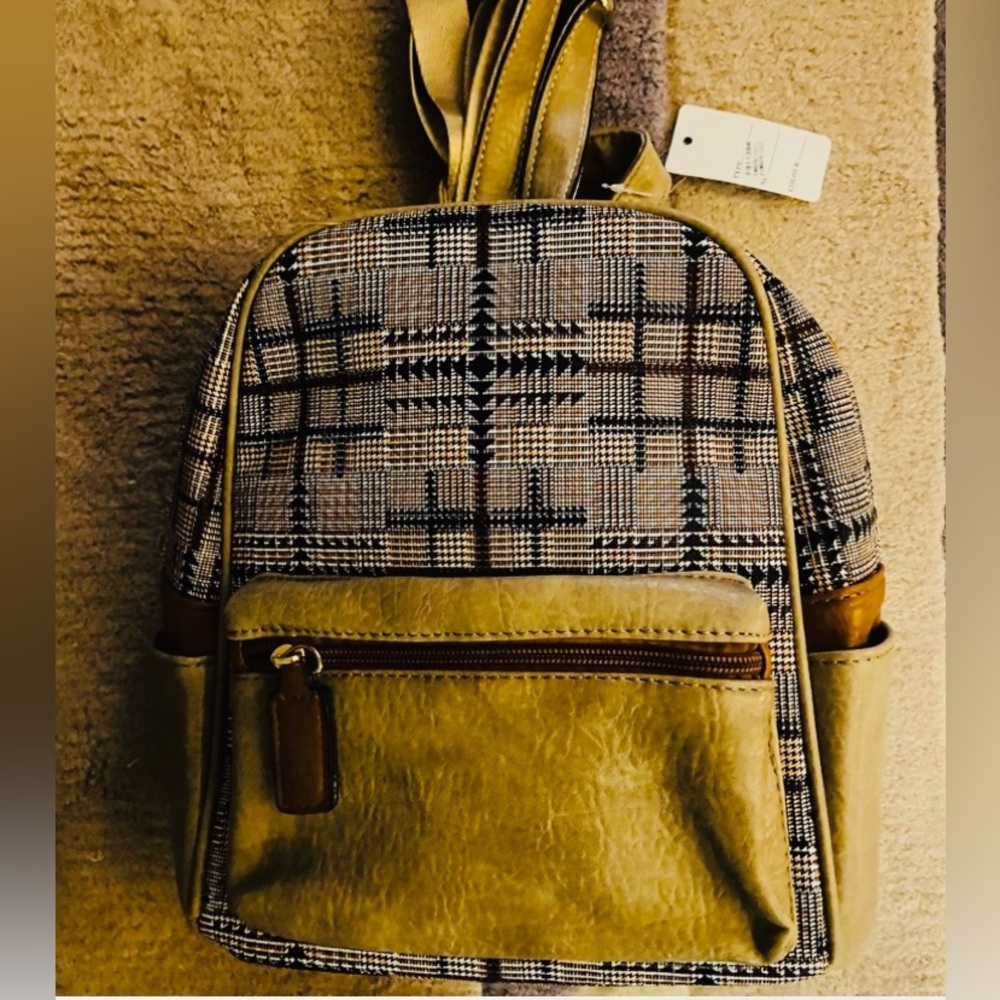 Brown Plaid Backpack, size Small. NWT - Picture 1 of 5
